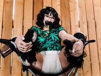 Pretty & Padded - 420 smoke sesh with medusa POV