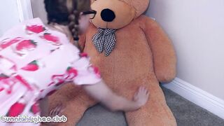 Bunnie Hughes - Teddy Bear Humping