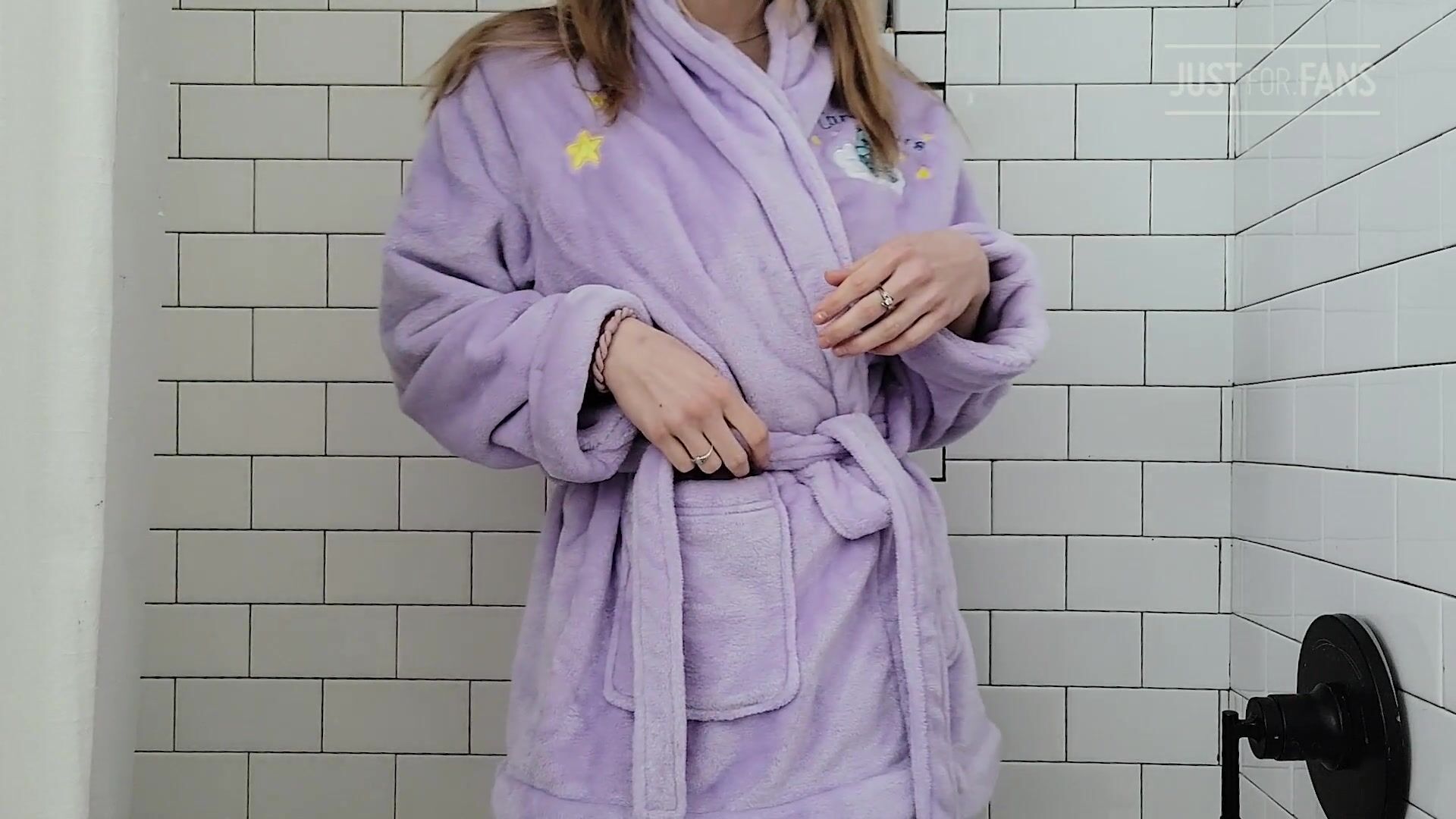 MyBeaBee - Wetting Pull-Up In The Shower