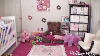 DpMOdetteComesOverPlayDiapers