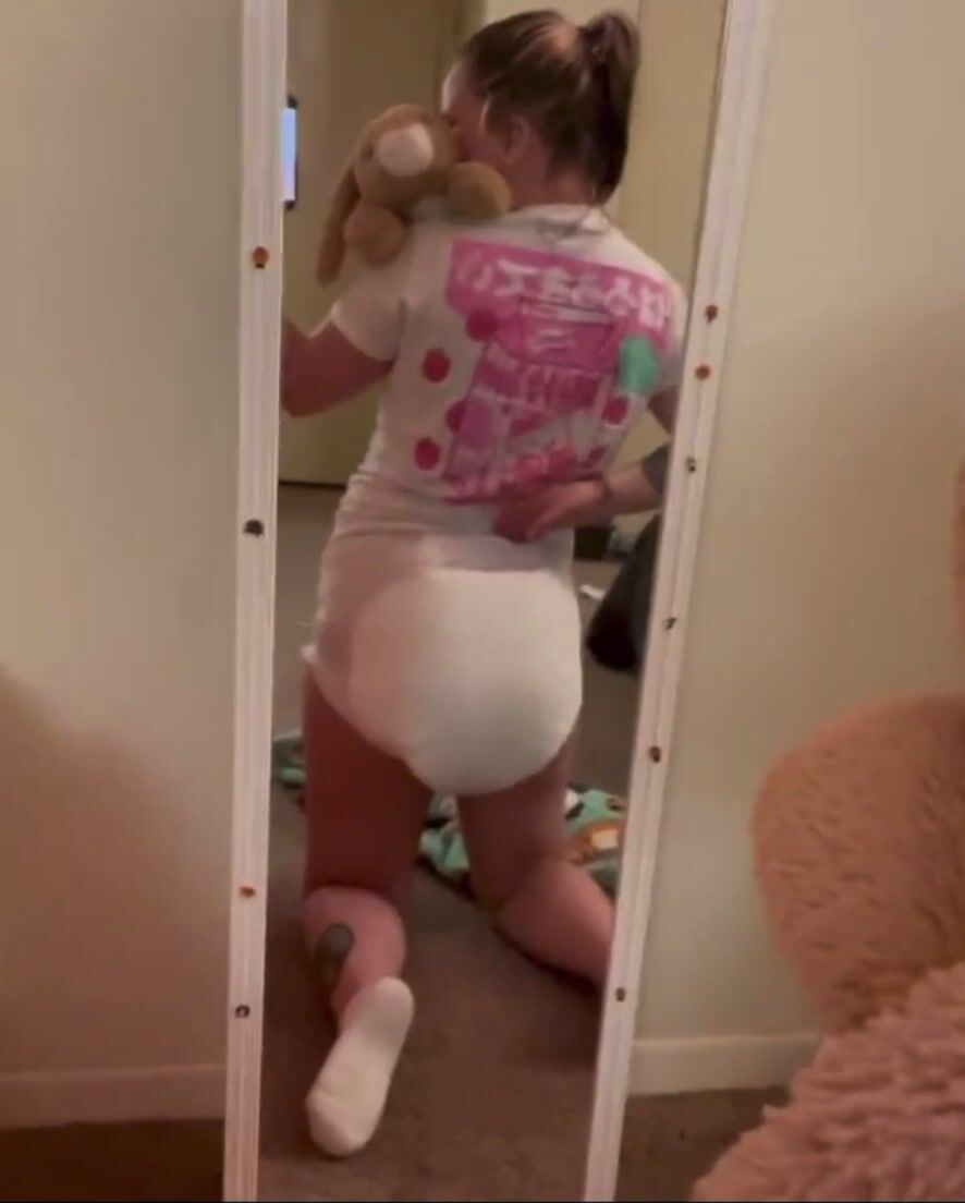 Humping Messy Diaper