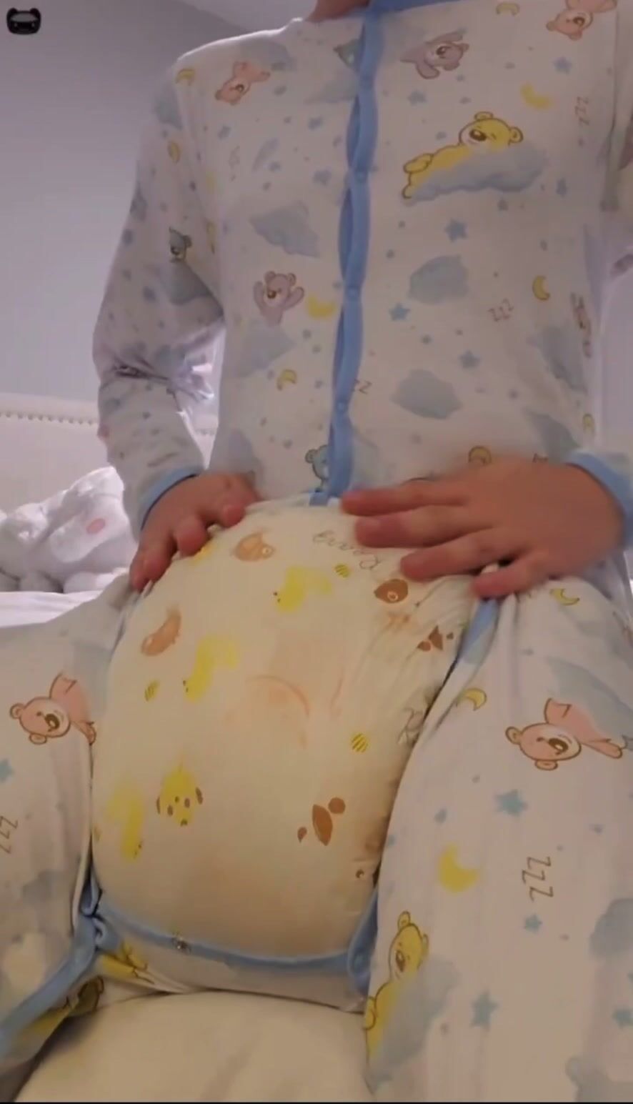 Thick Full Soggy Diaper Squish