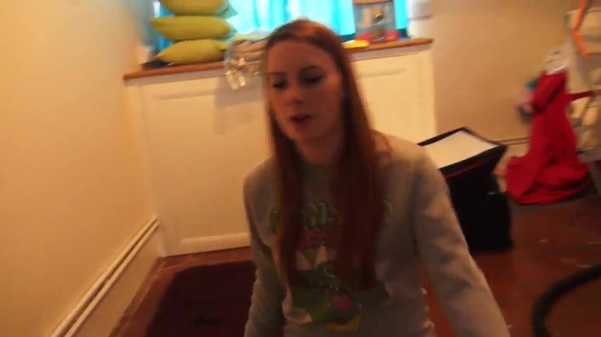 Charlotte Arrives At Skymouse HQ