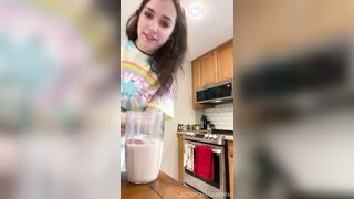 LilBabyFae Makes A Smoothie & Wets