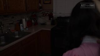 Maid Medusa's Pampered Kitchen Playtime