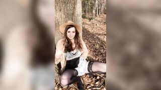 PrincessBabyLuna - Diaper Masturbation in the Woods