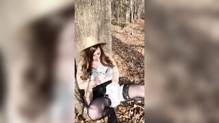 PrincessBabyLuna - Diaper Masturbation in the Woods