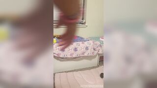 PixieStick - Intense Messy Orgasm