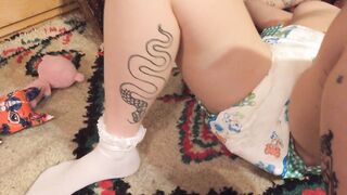Wet Diaper Pussy Play