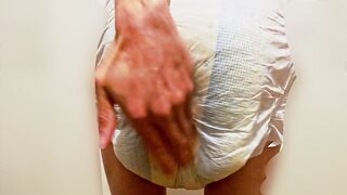 DP Boy fill his diaper
