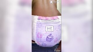Ebony Pull Up Pooping