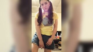 KaretCake - Daddy Sees My Diaper