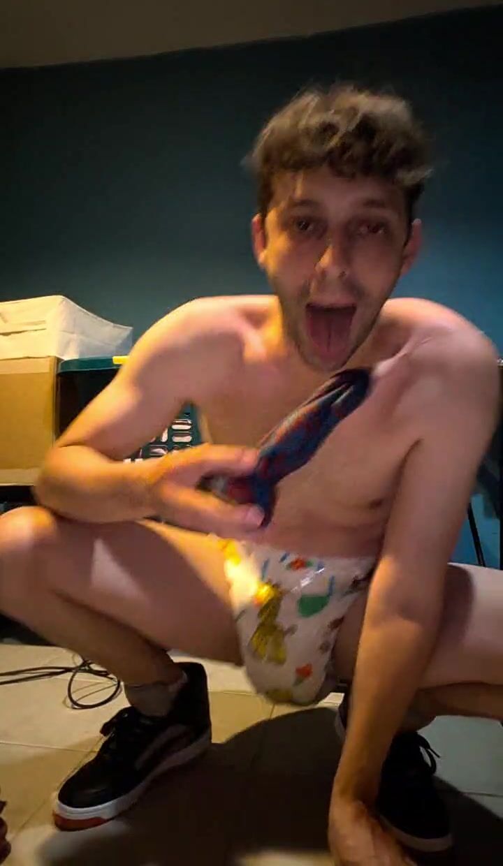 Deep throat in Diaper