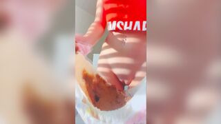 Blackrasbaby messes pullup