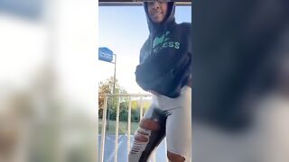 Ebony pees