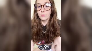 Diaper Girl Pooping Vlog