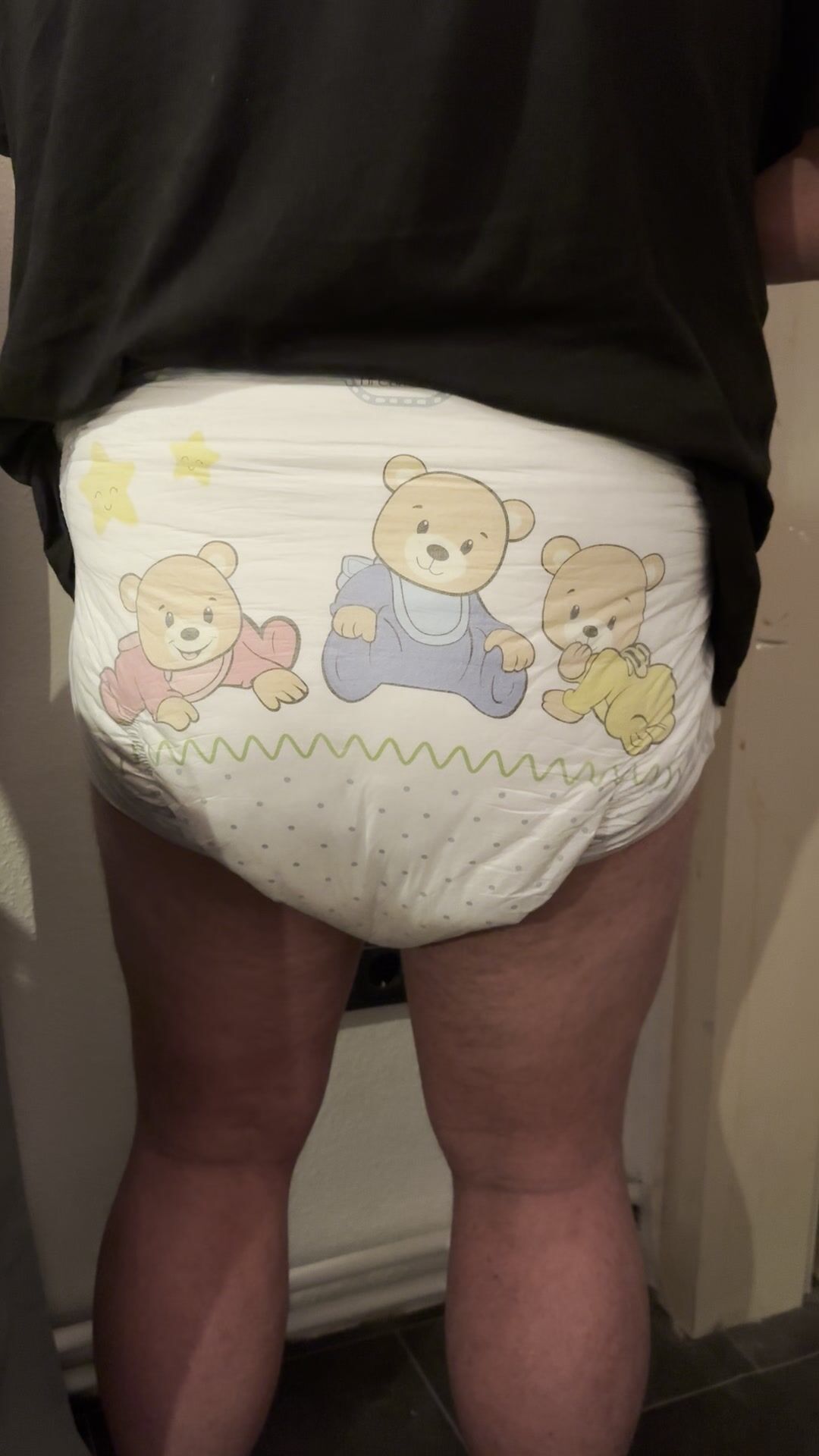 Diaper Boy poop in the Corner