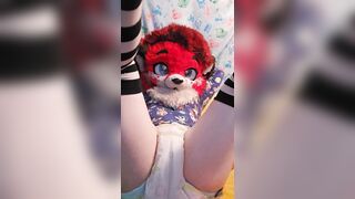 Fursuiter noisily messes their diaper and gets embarrassed
