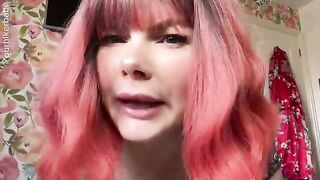 Yourhikerbabe - Cummies in Diaper