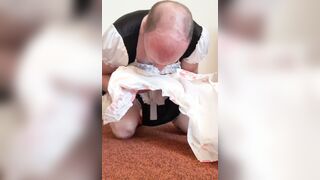 Diaperprincess licking her dirty all day soaked diaper