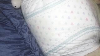 wetting my diaper before beddd