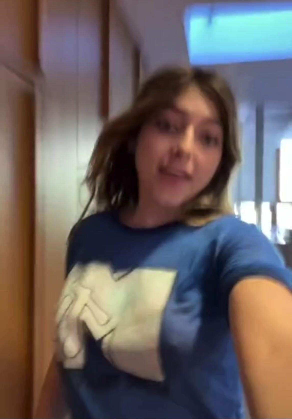 Girl in a pullup dancing