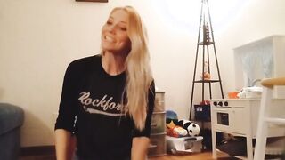 mom changes dirty diaper #4