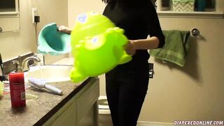 girl pee on green froggy potty