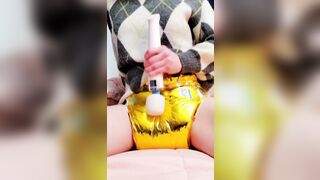 Gold Diaper Masturbation