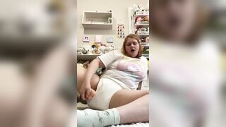 Fat diaper girl piss dildo