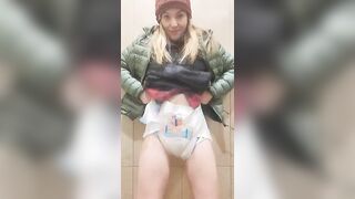 Bea - Soggy diaper walk